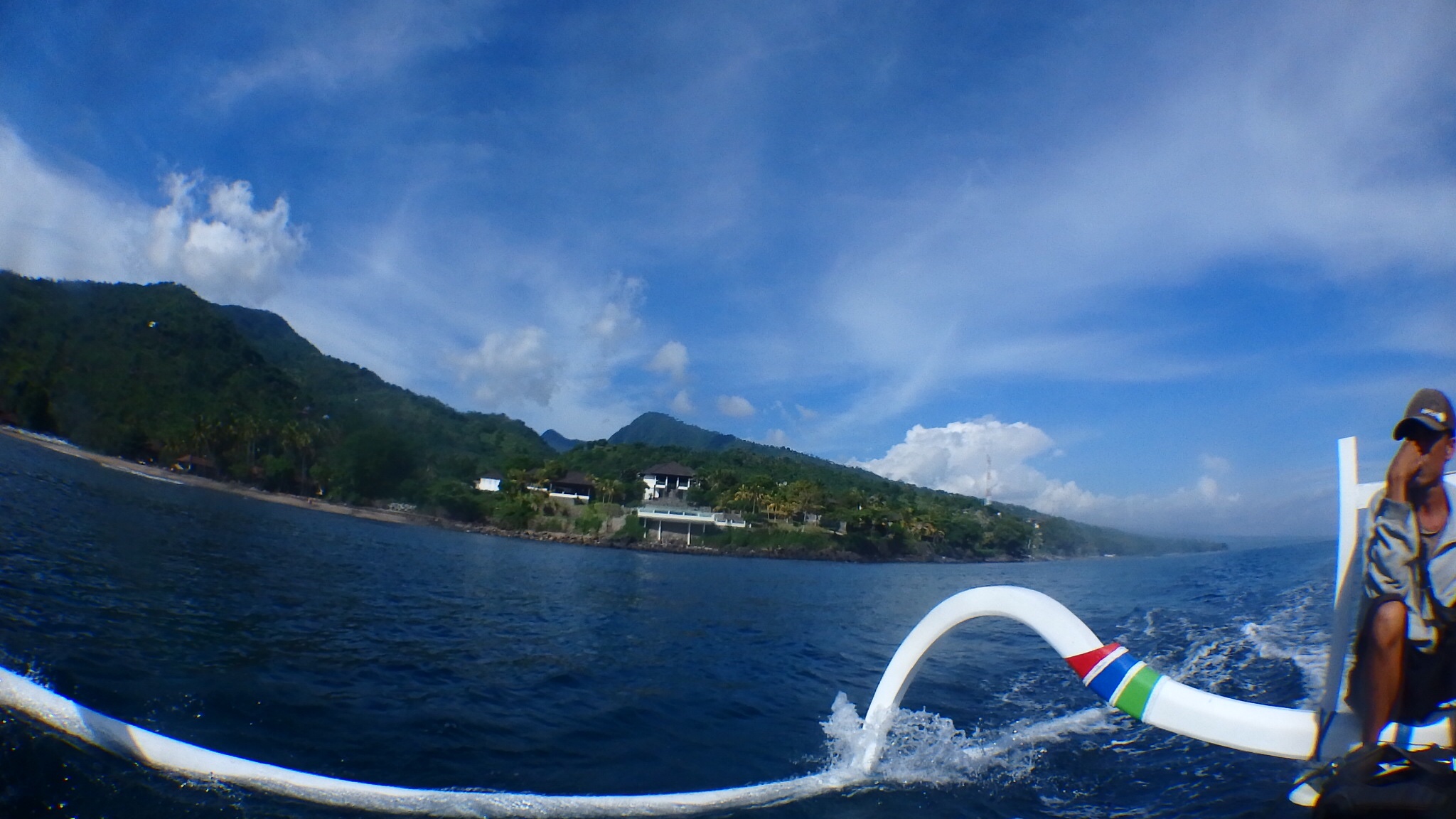 Image 1 sur 3