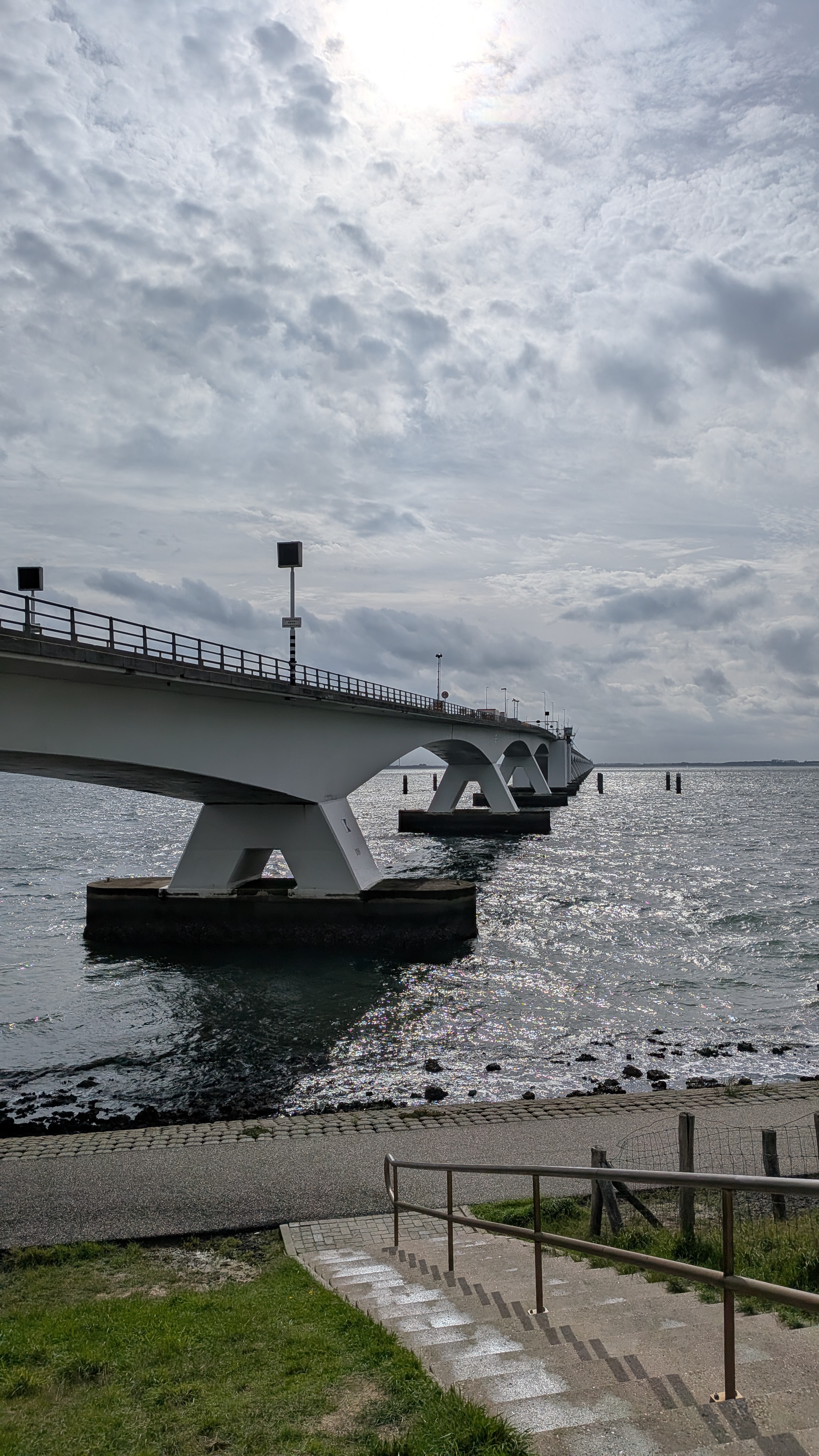 Image 1 sur 2